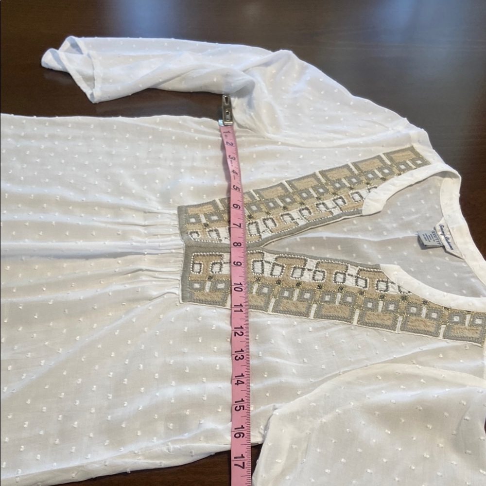 Embroidered White Blouse with Intricate Embroidered Design, Tommy Bahama, sz XXS - Picture 5 of 9